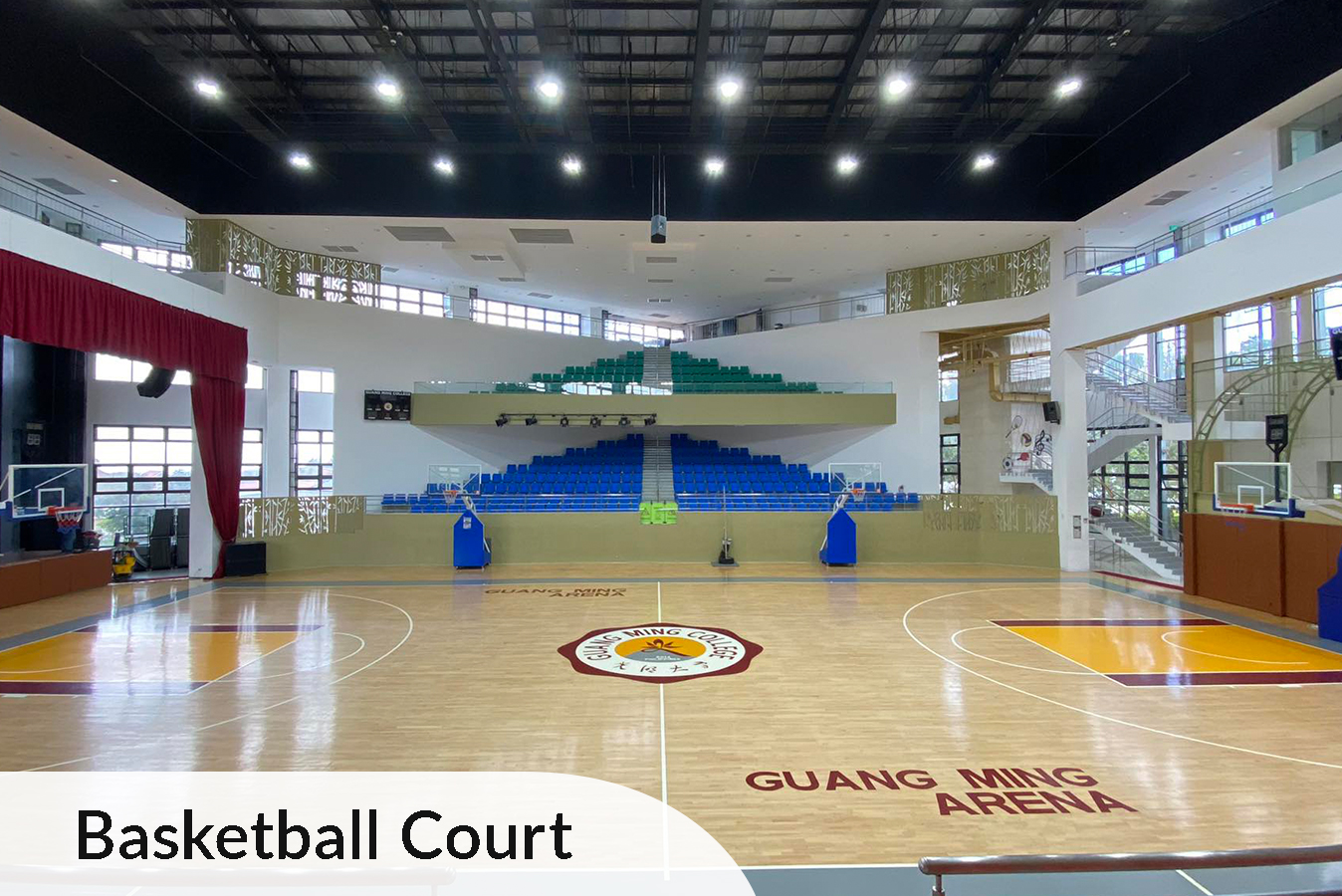 Basketball-Court